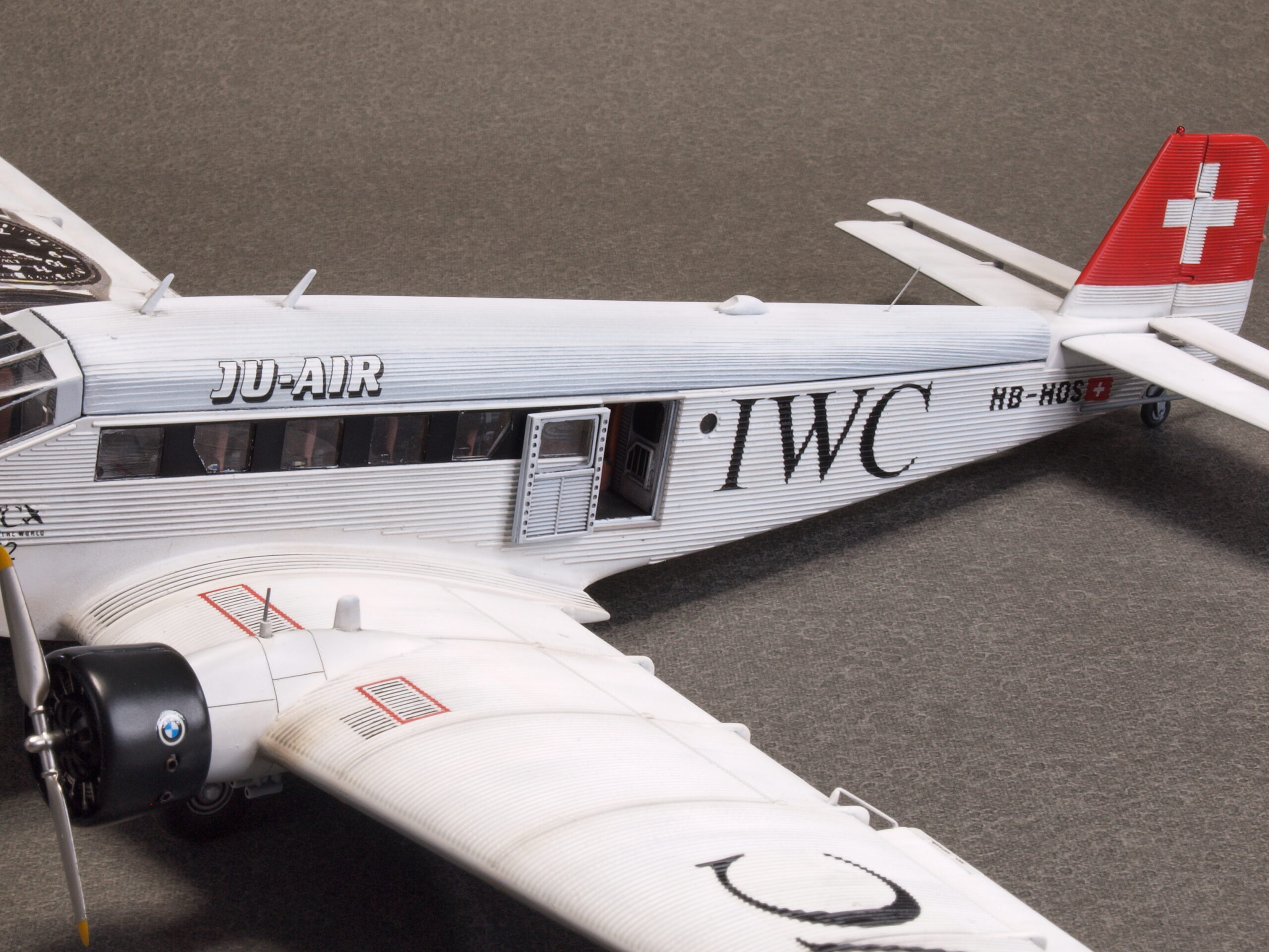 JU-AIR”ＩＷＣ” ユンカースJU-52/3ｍ（2022年） | 模型工房 宜楽